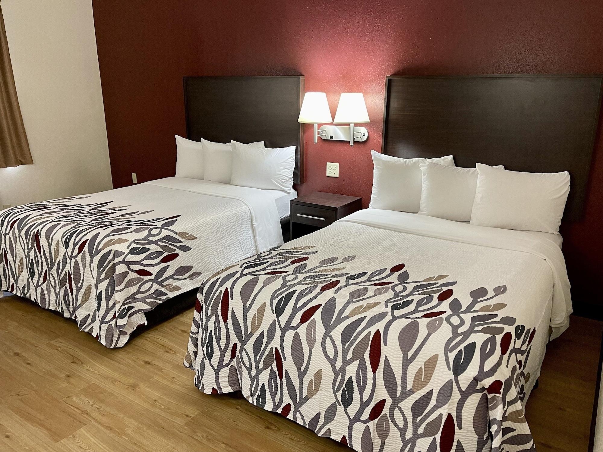 Red Roof Inn Sandusky - Milan Esterno foto